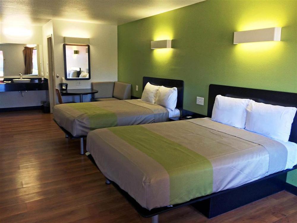 Motel 6-Longview, Tx - North Room photo